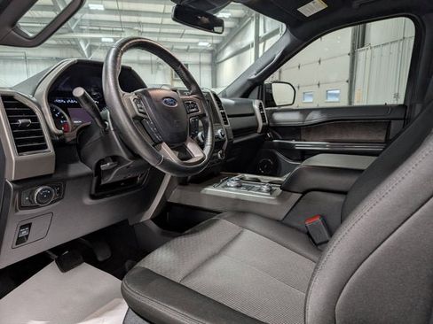 Used 2020 Ford Expedition XLT w/ FX4 Off-Road Package image 16