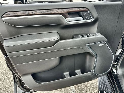 New 2026 GMC Sierra 1500 SLT image 21