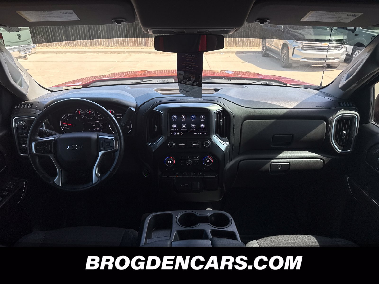 Used 2021 Chevrolet Silverado 1500 RST w/ LPO, Blackout Package AWD/4WD image 9