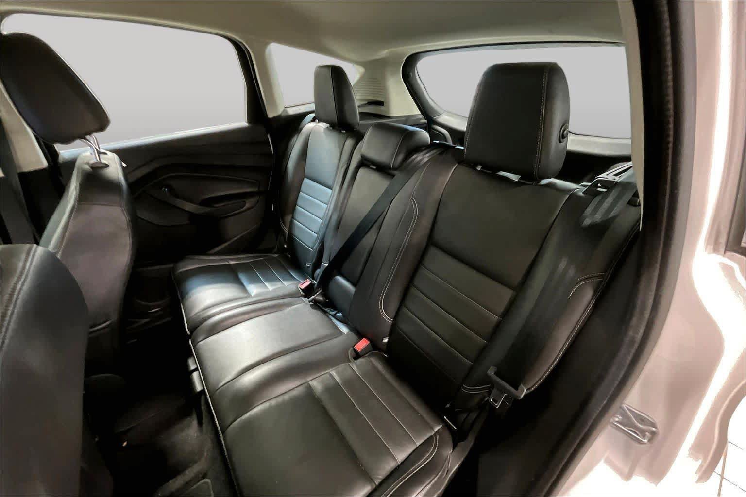 Used 2016 Ford C-MAX Energi SEL FWD image 20