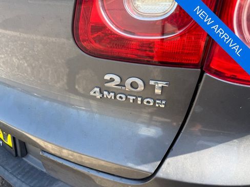Used 2011 Volkswagen Tiguan S AWD/4WD image 6