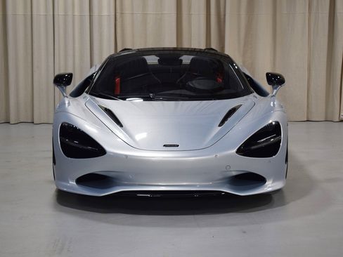 New 2025 McLaren 750S Spider image 9
