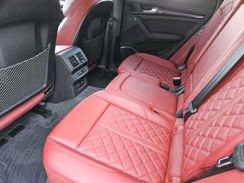 Used 2021 Audi SQ5 Prestige w/ Prestige Package image 29