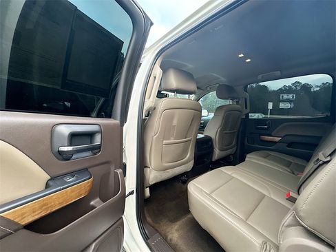 Used 2015 Chevrolet Silverado 1500 LTZ w/ LTZ Plus Package image 17