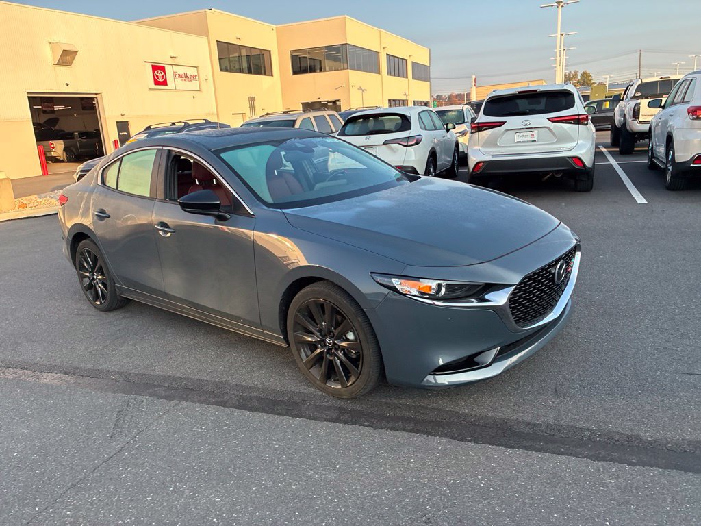 Used 2023 MAZDA MAZDA3 s FWD image 2