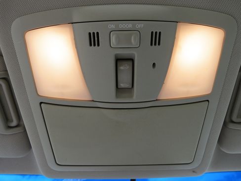 Used 2010 INFINITI G37 x w/ Premium Pkg image 26