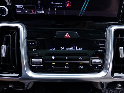 Used 2021 Kia Sorento SX FWD image 27