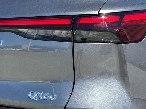 Certified 2025 INFINITI QX60 Sensory image 26
