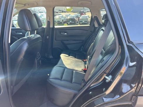 Used 2024 Nissan Rogue SL image 9