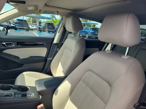 Used 2022 Honda Civic EX image 15