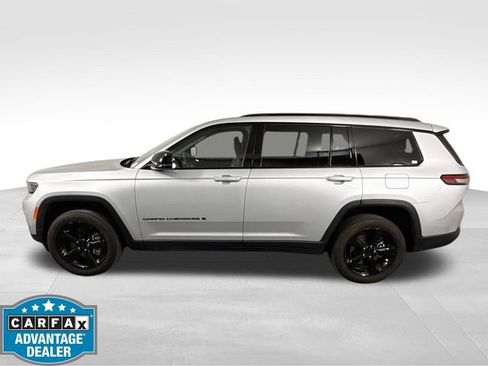 Used 2023 Jeep Grand Cherokee L Laredo AWD/4WD image 4