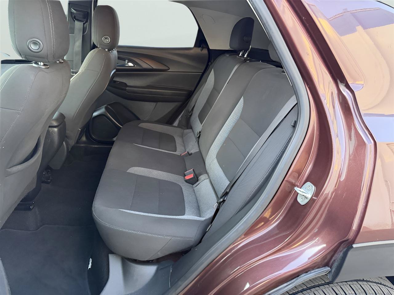 Used 2022 Chevrolet TrailBlazer LT AWD/4WD image 16