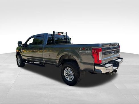Used 2019 Ford F250 XLT w/ XLT Value Package AWD/4WD image 5