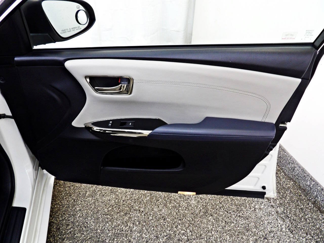 Used 2014 Toyota Avalon XLE Premium FWD image 11