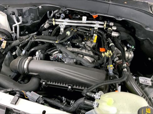 New 2026 Ford Explorer Active RWD image 16