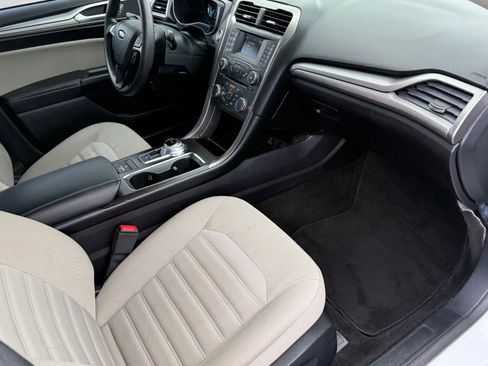 Used 2018 Ford Fusion S image 11