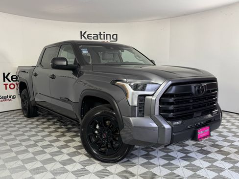 Used 2023 Toyota Tundra SR5 w/ SR5 Convenience Package image 3