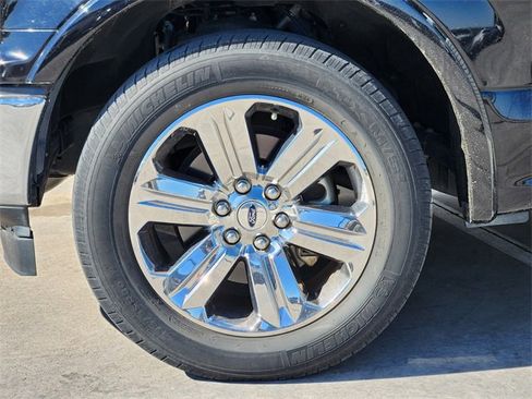 Used 2019 Ford F150 Lariat w/ Equipment Group 502A Luxury image 13