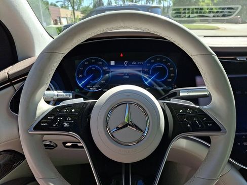 Used 2023 Mercedes-Benz EQS 580 4MATIC SUV image 20