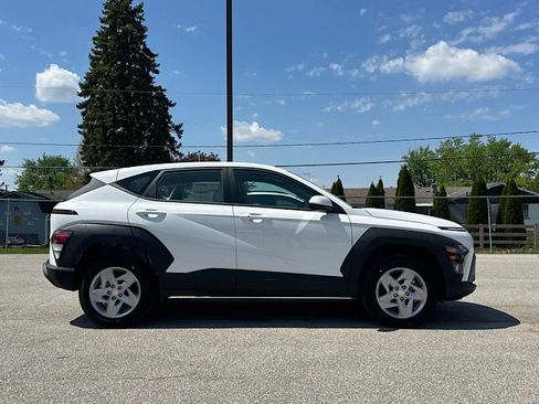 New 2026 Hyundai Kona SE image 9