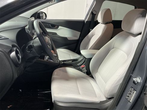 Used 2023 Hyundai Kona SEL image 21