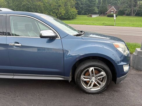 Used 2017 Chevrolet Equinox Premier w/ Enhanced Convenience Package AWD/4WD image 5