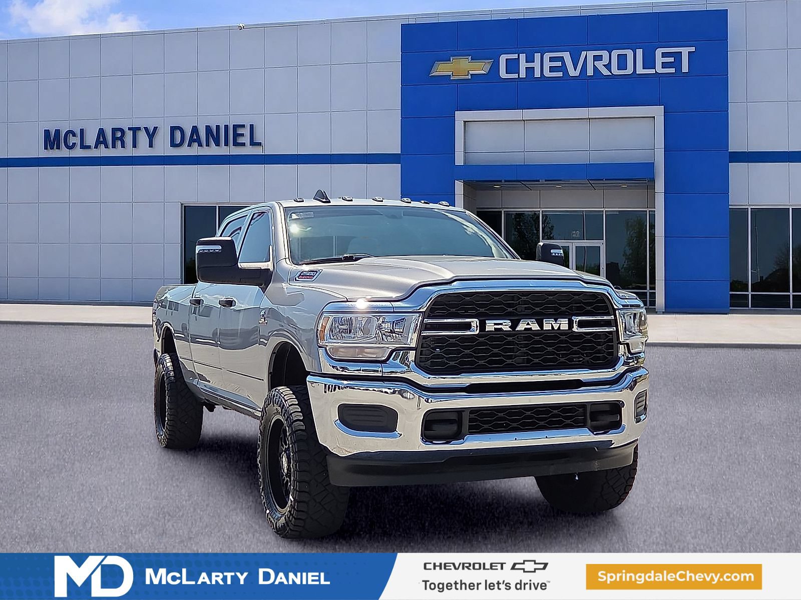 Used 2023 RAM 2500 Tradesman AWD/4WD image 1