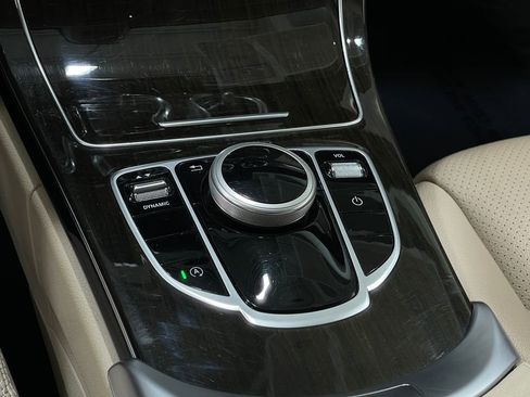 Used 2019 Mercedes-Benz C 300 4MATIC Sedan image 23