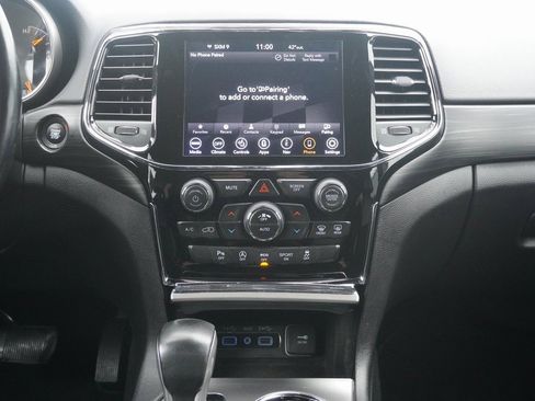 Used 2020 Jeep Grand Cherokee Altitude image 19