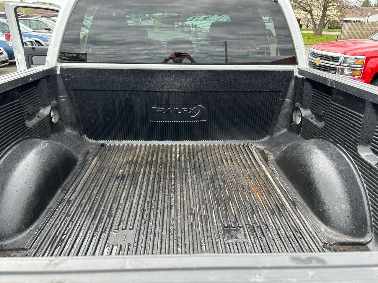 Used 2013 Ford F150 XLT w/ Luxury Equipment Group AWD/4WD image 12