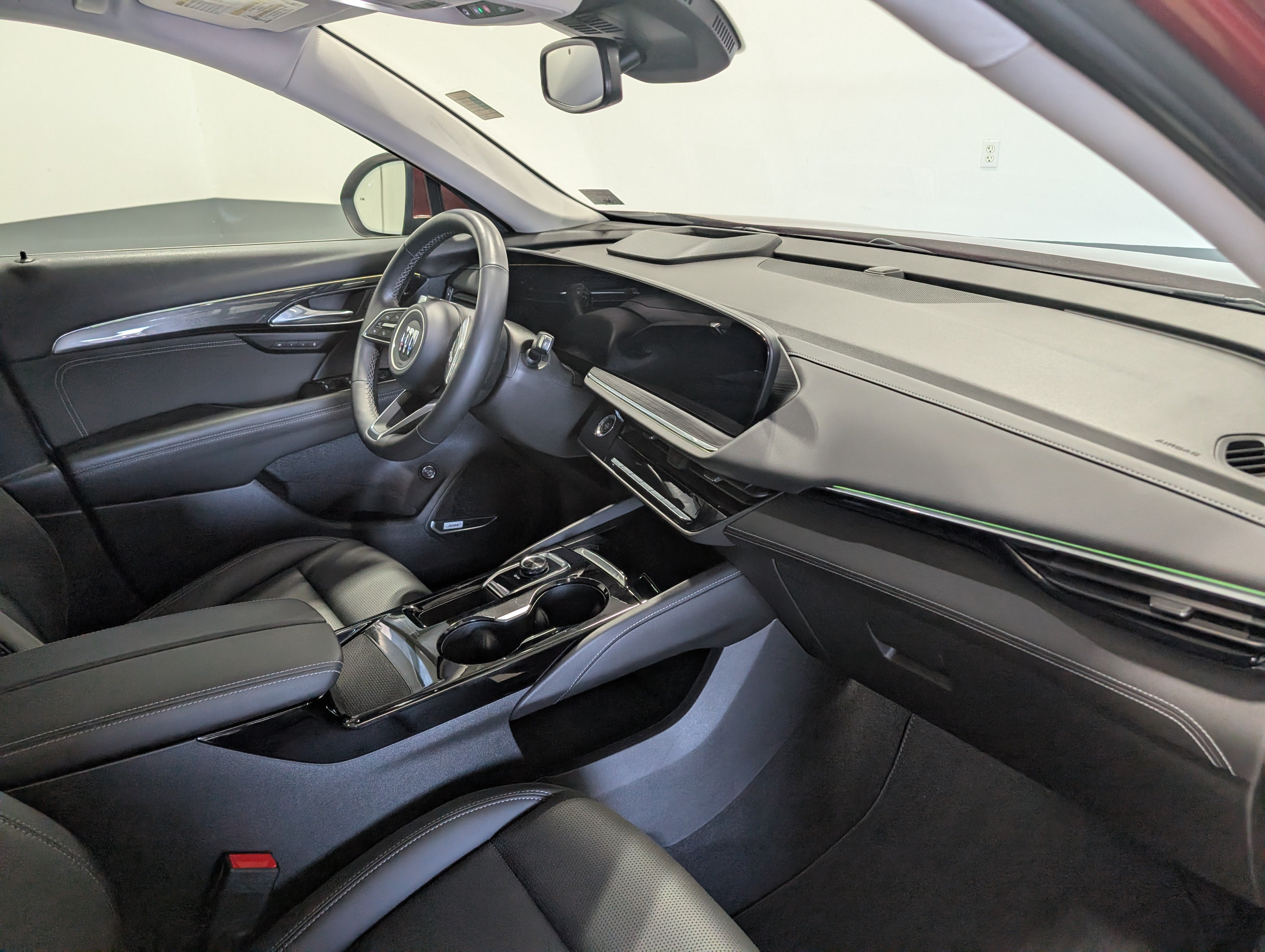 Used 2024 Buick Envision Preferred AWD/4WD image 17
