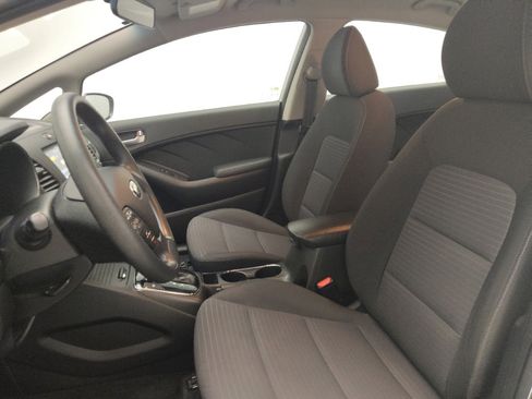 Used 2017 Kia Forte LX w/ LX Popular Package image 17