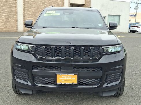 Used 2023 Jeep Grand Cherokee L Laredo AWD/4WD image 2