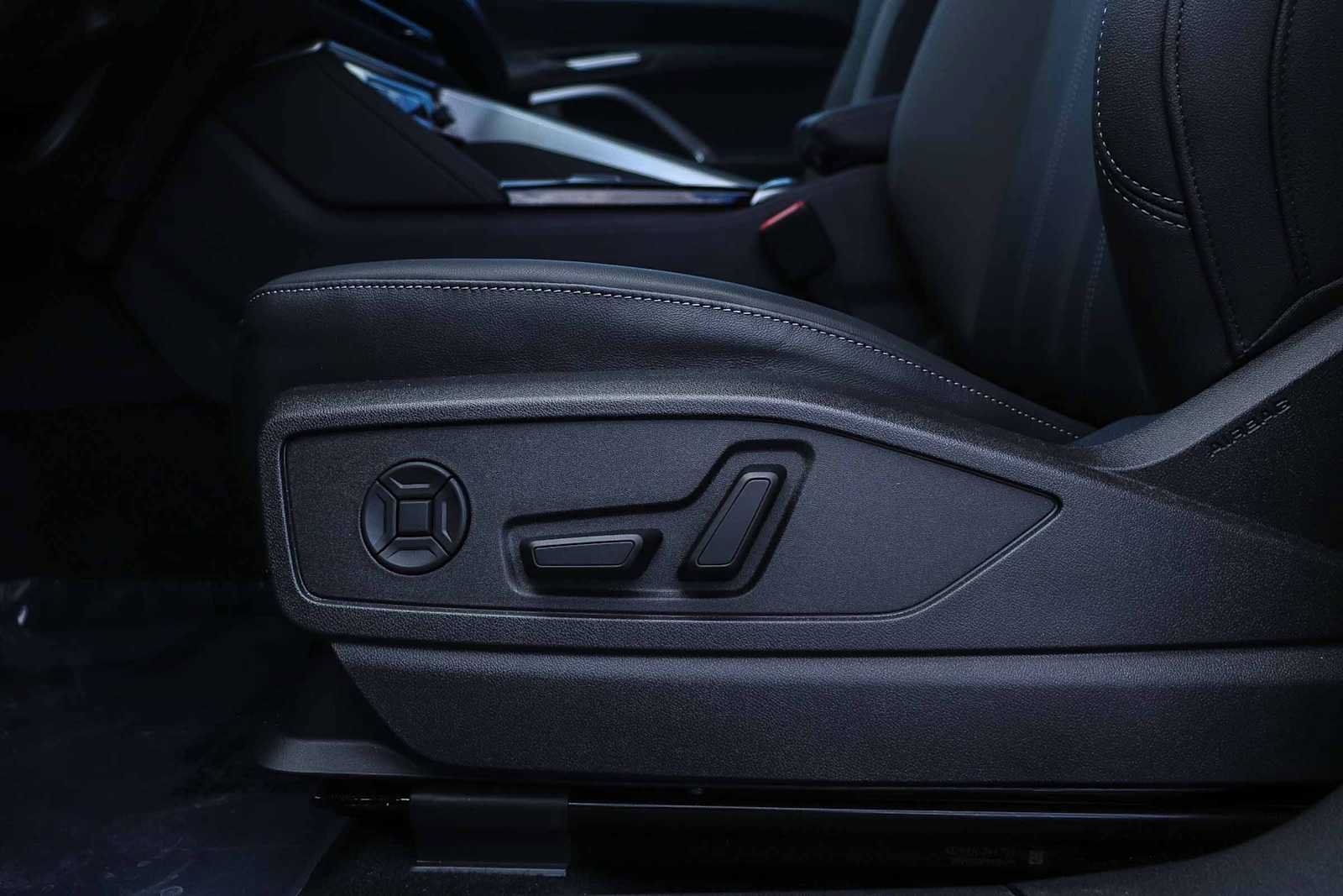 New 2026 Audi Q5 Premium AWD/4WD image 25
