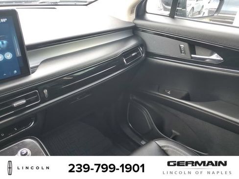 Certified 2023 Lincoln Nautilus AWD w/ Premium Package image 36