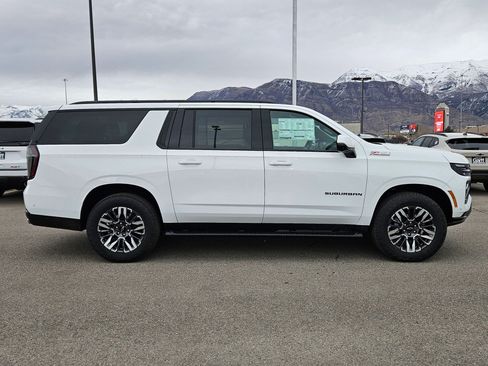 New 2026 Chevrolet Suburban Z71 w/ Z71 Off-Road Package image 2