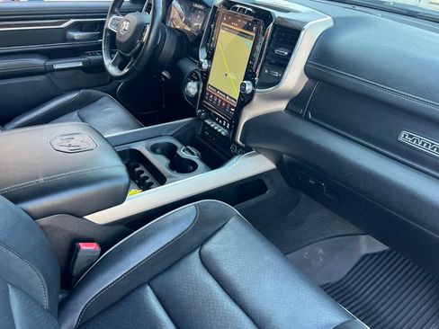 Used 2019 RAM 1500 Laramie AWD/4WD image 16