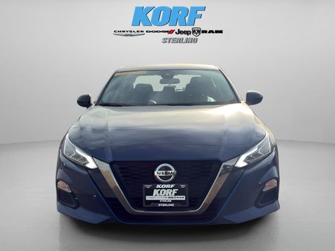 Used 2022 Nissan Altima 2.5 SR image 2