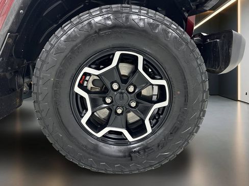 Used 2021 Jeep Gladiator Rubicon AWD/4WD image 10