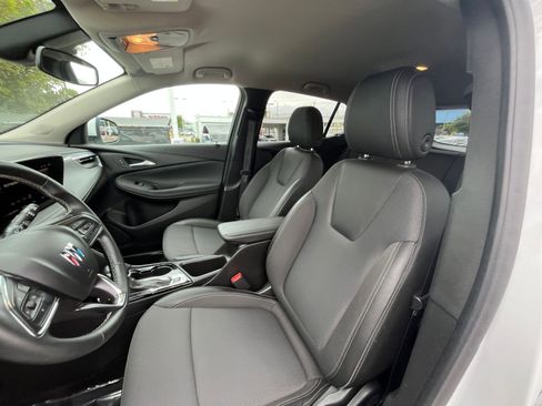 Used 2025 Buick Encore GX Preferred image 36