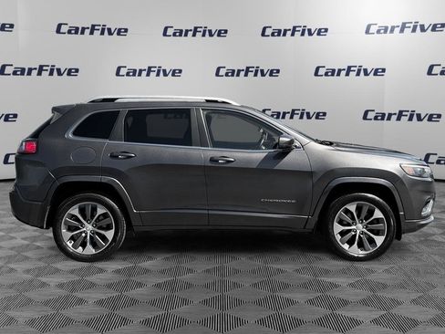 Used 2019 Jeep Cherokee Overland AWD/4WD image 7
