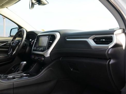 Used 2019 GMC Acadia SLT w/ Black Edition image 25