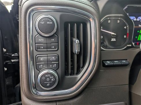 Used 2023 GMC Sierra 3500 Denali w/ Denali Black Diamond Edition image 19