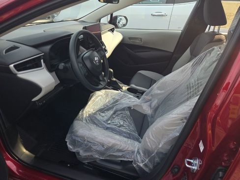 Used 2026 Toyota Corolla LE FWD image 3
