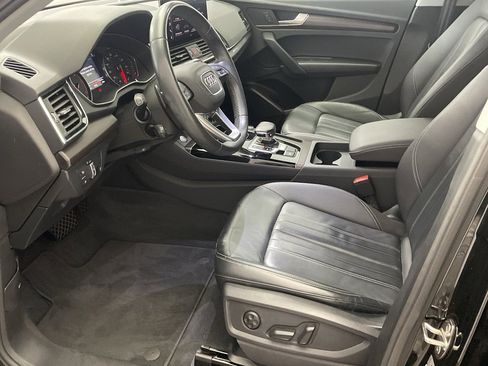 Used 2023 Audi Q5 2.0T Premium w/ Convenience Package image 8