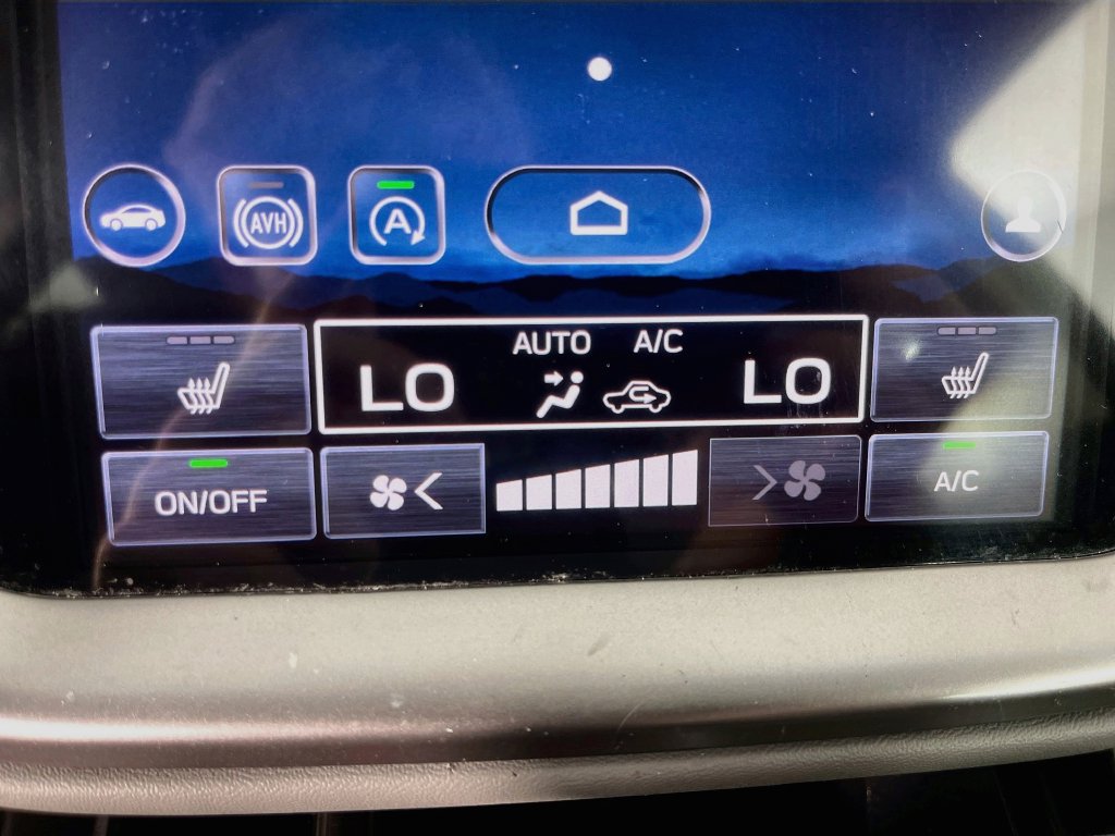 Used 2022 Subaru Outback Limited AWD/4WD image 21