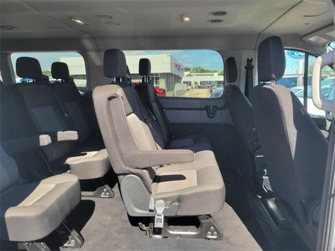 Used 2023 Ford Transit 350 XLT image 9