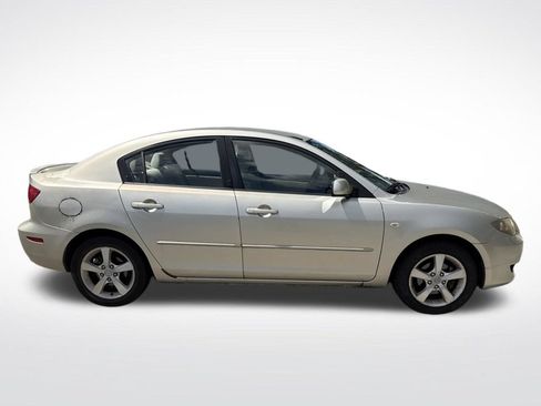 Used 2006 MAZDA MAZDA3 i Touring FWD image 4