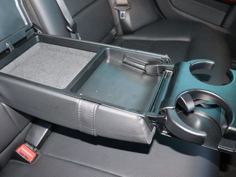 Used 2013 Mercedes-Benz E 350 Sedan image 50