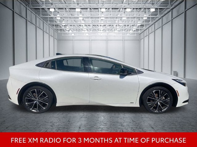 Used 2023 Toyota Prius XLE AWD/4WD image 5
